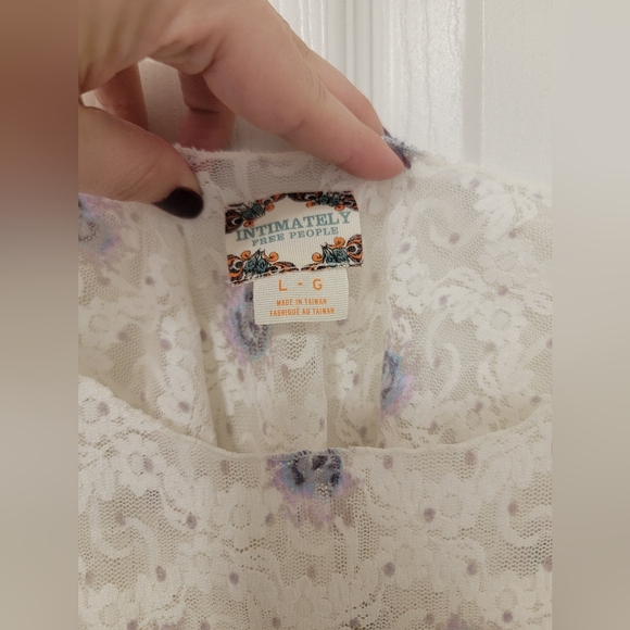Intimately Free People Lace Slip Dress Size Large White/Cream Lilac - Picture 7 of 7